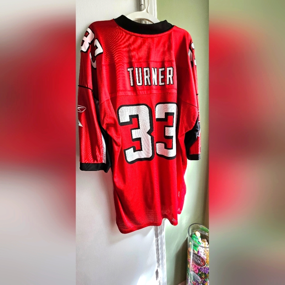 Vintage Atlanta Falcons Football Jersey!  NFL Reebok Onfield XL. #33 Turner